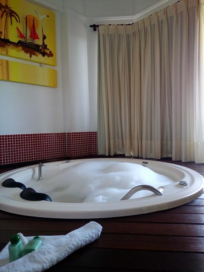 Raio Do Sol Residence 邦比尼亚斯 外观 照片